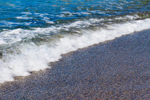 来る海ビーチへ — ストック写真