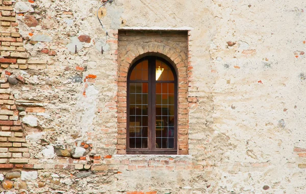 Fönster på slottet — Stockfoto