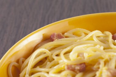 alla carbonara makarnası