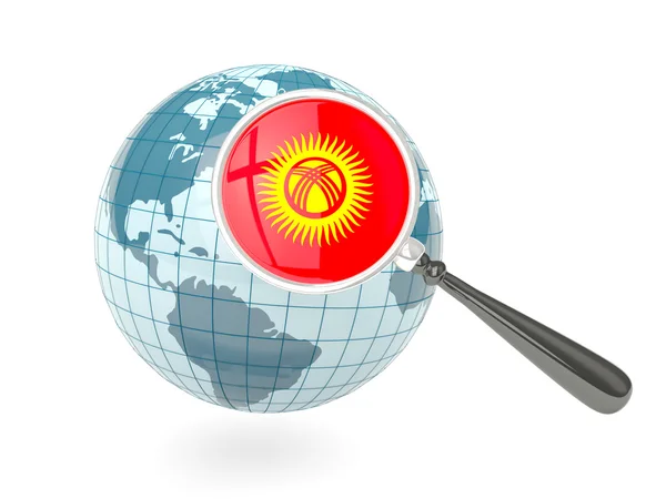 Zvětšená vlajka Kyrgyzstánu s modrý glóbus — Stock fotografie