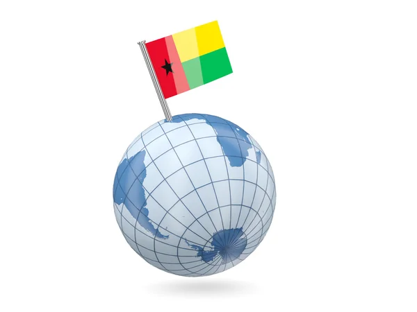 Wereldbol met vlag van Guinee-bissau — Stockfoto