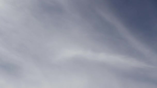 Tempo Lapso Camada Fina Nuvens Cirros Com Céu Azul — Vídeo de Stock