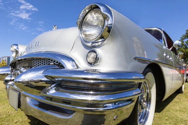 Gold Coast, QLD - SEPTEMBER 16: Chevy Corvettes and others on display at the Gold Coast "Corvettes on Display" classic car show at Gold Coast QLD , Australia September 16, 2013 — Stock Photo, Image