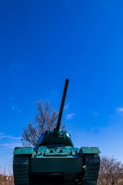 T-34 76. Dünya Savaşı 'ndan kalma 76.2 mm (3 in) hızlı tank topu, T3476 Sovyet İkinci Dünya Savaşı' ndan kalma orta sınıf bir tanktır..