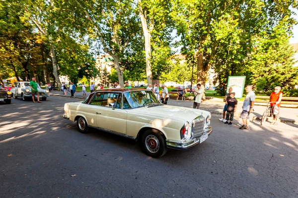 Szeged Ουγγαρία Αύγουστος 2022 Φεστιβάλ Σπάνιων Παλαιών Αυτοκινήτων Που Οδηγούνται — Φωτογραφία Αρχείου