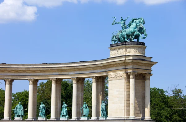 Пам'ятник тисячоліття в Будапешті — стокове фото