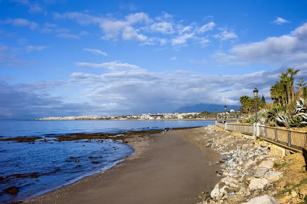 Παραλία στην costa del sol στην Ισπανία — Φωτογραφία Αρχείου