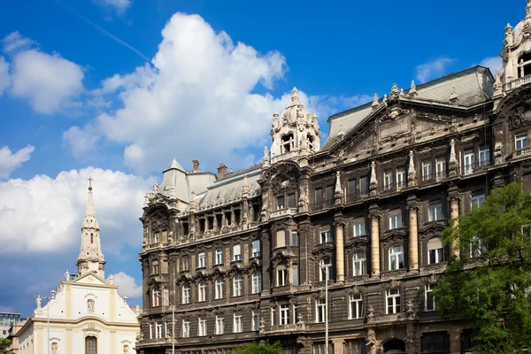 Histórico edificio de apartamentos Fachada — Foto de Stock