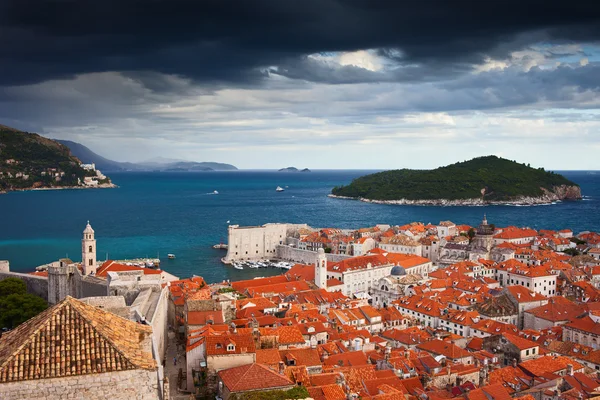 Old Town of Dubrovnik and Lokrum Island — Stock Photo, Image