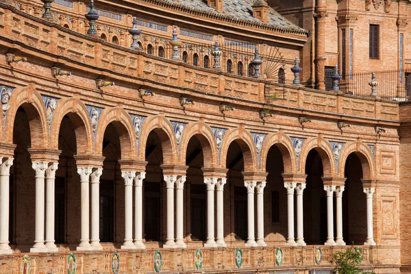 Colonnato di Plaza de Espana a Siviglia — Foto Stock