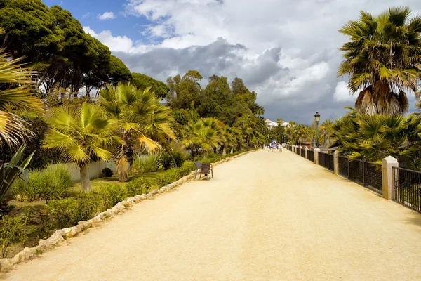 Strandpromenaden på costa del sol i marbella — Stockfoto