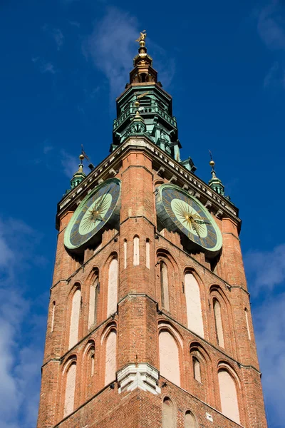 Wieża zegarowa w głównym ratusza w Gdańsku — Zdjęcie stockowe