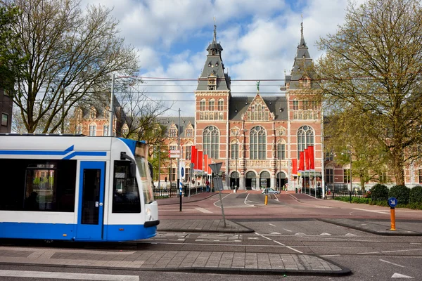 Rijksmuseum en la ciudad de Amsterdam —  Fotos de Stock