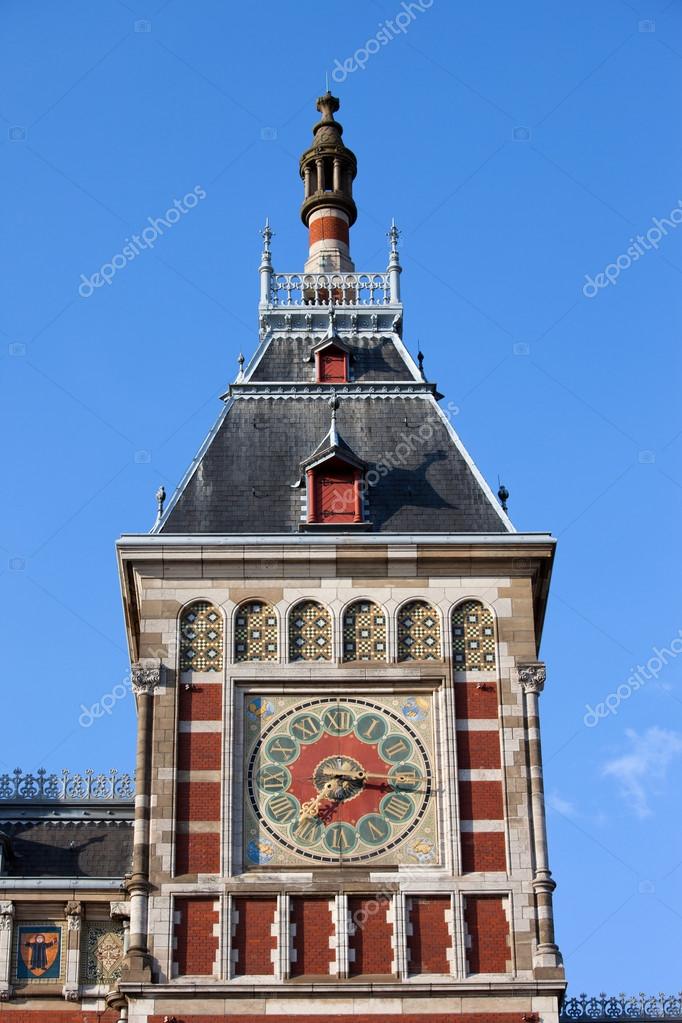 depositphotos_29674007-stock-photo-amsterdam-central-train-station-clock.jpg