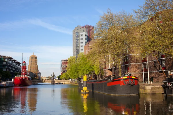 Kanál v Rotterdamu — Stock fotografie