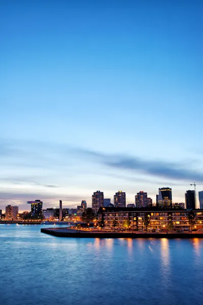Rotterdam Skyline au crépuscule — Photo