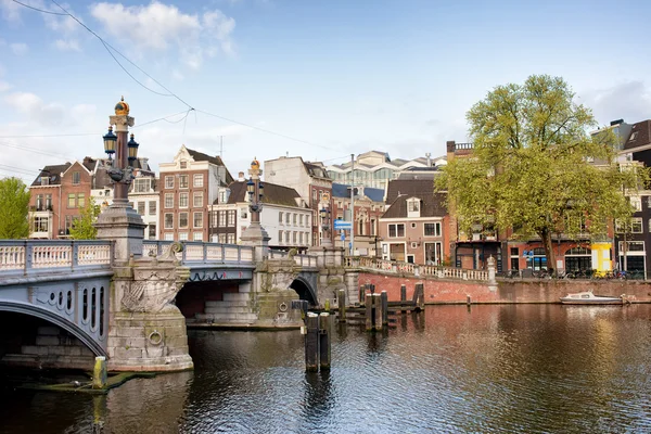 Blauwbrug en Amsterdam —  Fotos de Stock