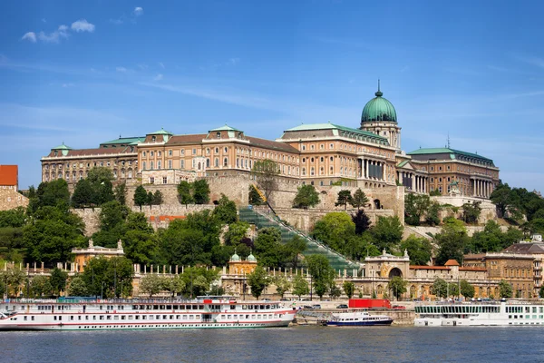 Buda城堡在最简陋的地方 — 图库照片