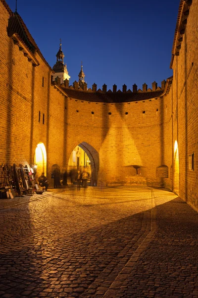 Barbican Fortification at Night in Warsaw — Stock Photo, Image