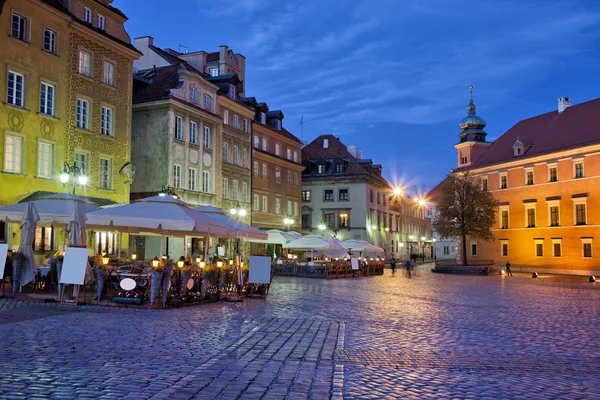 Město Varšava večer — Stock fotografie