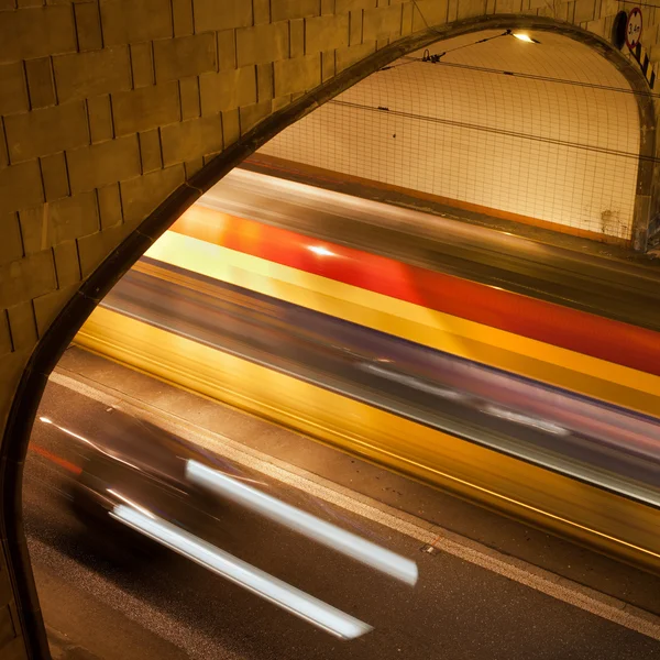 Trilhos de luz do túnel — Fotografia de Stock