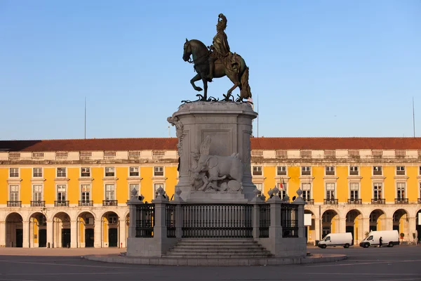 Estatua del rey José I en Lisboa al amanecer — Foto de Stock