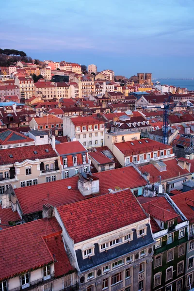 Città di Lisbona al crepuscolo — Foto Stock