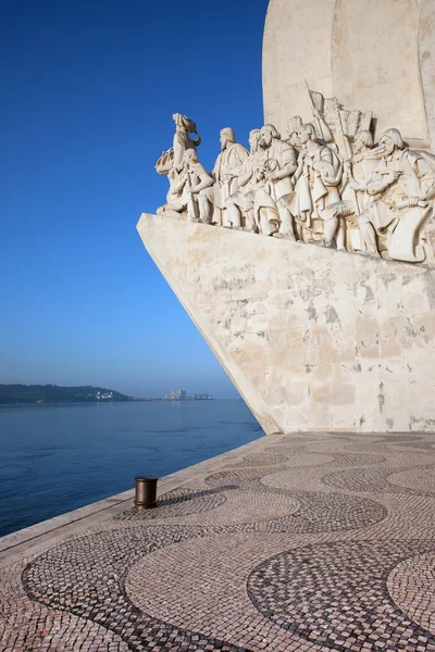 Monumento a los Descubrimientos en Lisboa —  Fotos de Stock