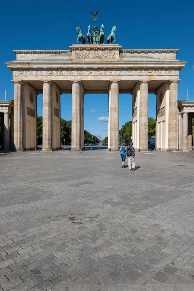 Puerta Brandenburgo Desde Pariser Platz Ciudad Berlín Alemania —  Fotos de Stock