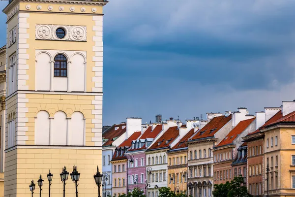 Varsó Városképe Lengyelországban Történelmi Házak Sora Krakowskie Przedmiescie Utcán Szent — Stock Fotó