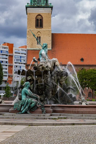 Ciudad Berlín Alemania Fuente Neptuno Iglesia Santa María Fondo —  Fotos de Stock