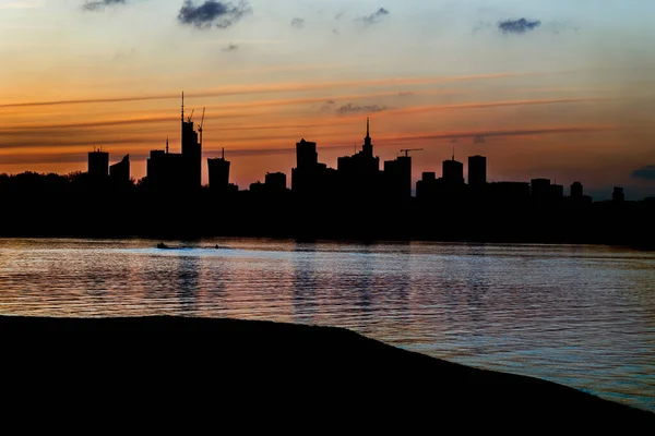 Warsaw City Skyline Silhouette Twilight Capital Poland River View Downtown — Foto de Stock