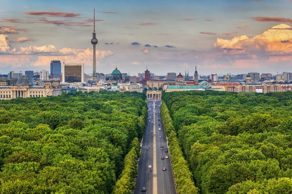 Ciudad Berlín Skyline Alemania Vista Aérea Sobre Parque Tiergarten Hacia — Foto de Stock