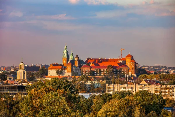 Miasto Kraków Polsce Pejzaż Miejski Wawel Royal Castle Zachodzie Słońca — Zdjęcie stockowe