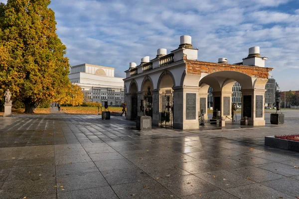 Varsovia Polonia Octubre 2021 Tumba Del Soldado Desconocido Plaza Pilsudski —  Fotos de Stock