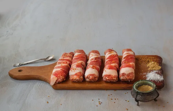 Rollitos de carne y especias — Foto de Stock