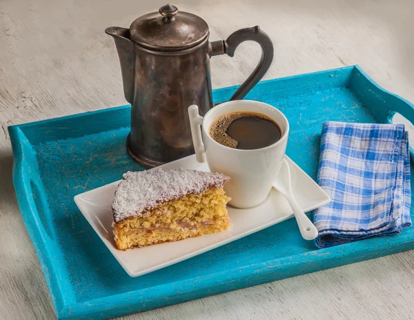 Bolo e xícara de café — Fotografia de Stock