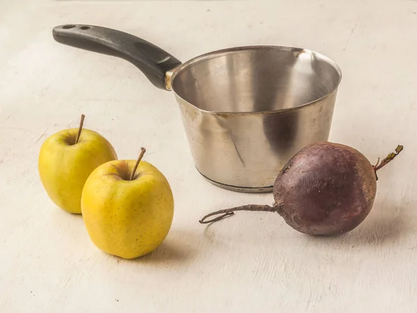 Kochen Vitamingetränk Aus Rüben Und Äpfeln — Stockfoto