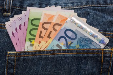 Euro banknot Jeans arka cebimde