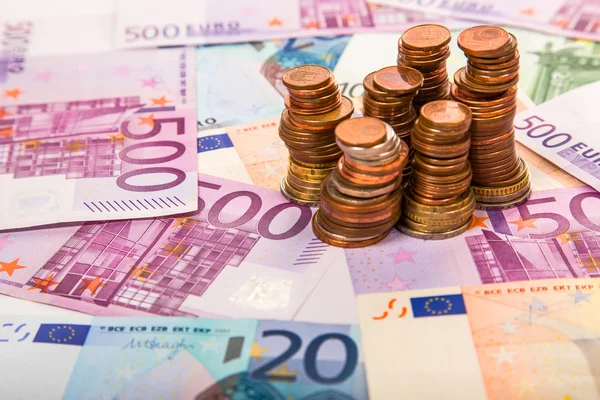 Geld euromunten en biljetten — Stockfoto