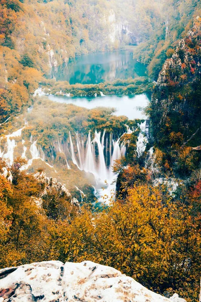 Herfstlandschap Met Pittoreske Watervallen Nationaal Park Plitvice Kroatië — Stockfoto