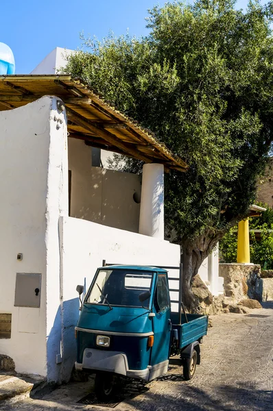 Malé italské auto — Stock fotografie