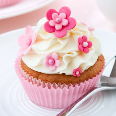 çiçek cupcake