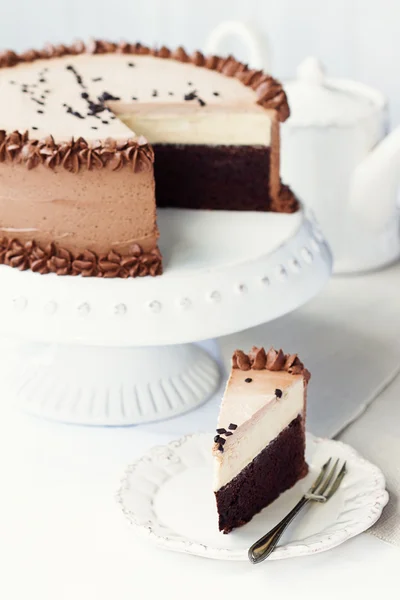 Chocolate layer cake — Stock Photo, Image