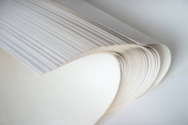 Yaratıcı dairesel büyük, bulanık bej kanva şeritli not defteri öge yığını kopyalama alanı. Geçmişe dönük okul çalışmasını kapat edebiyat yazısını yayınla kütüphane oku, resim kartı imzası boş çerçeve metni dekorasyonu