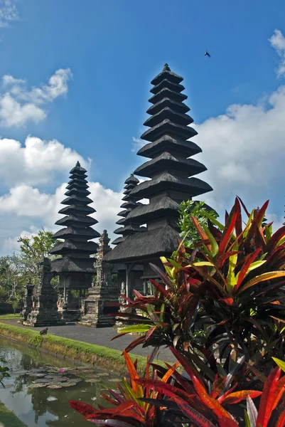 Balinesischer Tempel pura taman ayun — Stockfoto