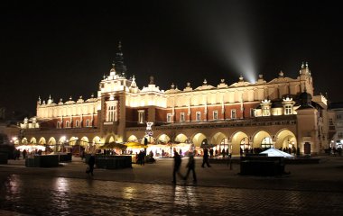 krakow ana kare, gece, güzel eski sukiennice pol