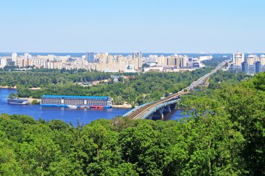 Kiev, Ukrayna Dinyeper sol Bankası görünümü