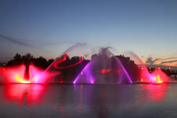 Biggest fountain on the river was opened in Vinnitsa, Ukraine — Stock Photo, Image