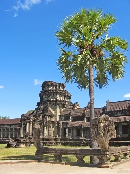 Kuil Buddha kuno khmer di Angkor Wat, Kamboja — Stok Foto